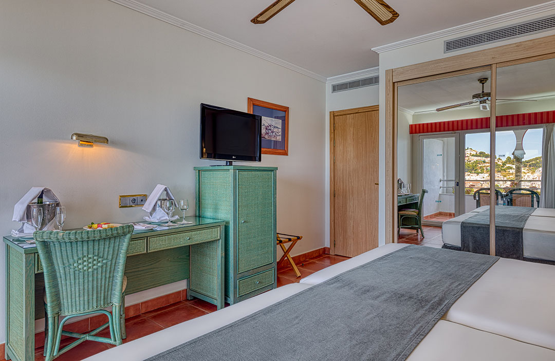 515_alta_playacalida Doble Vista Mar.jpg